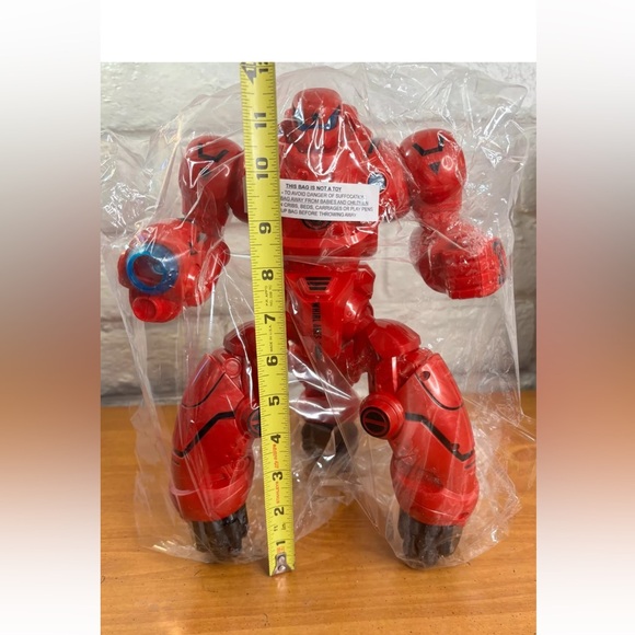 Whirlwind Ares Remote Control Robot -- 11.5" High -- Red -- Spray Gun -- NOB - Picture 6 of 12